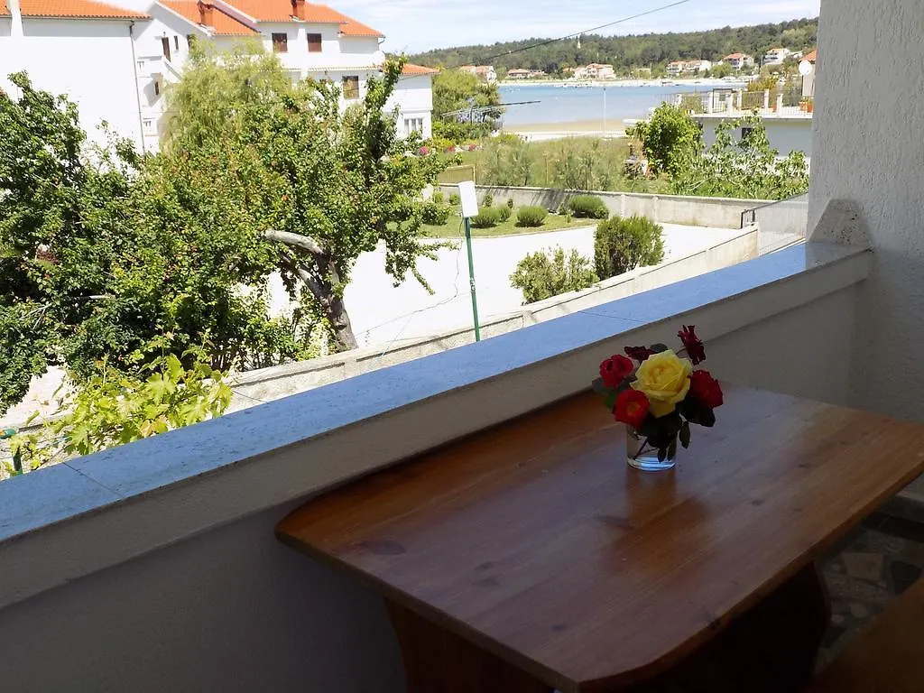 Apartment Lopar 25